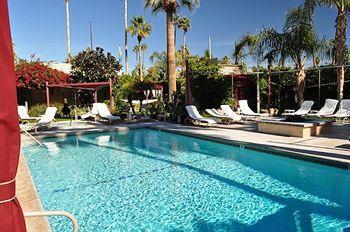 Desert Paradise Resort - Gay Men'S Resort Palm Springs Exterior photo